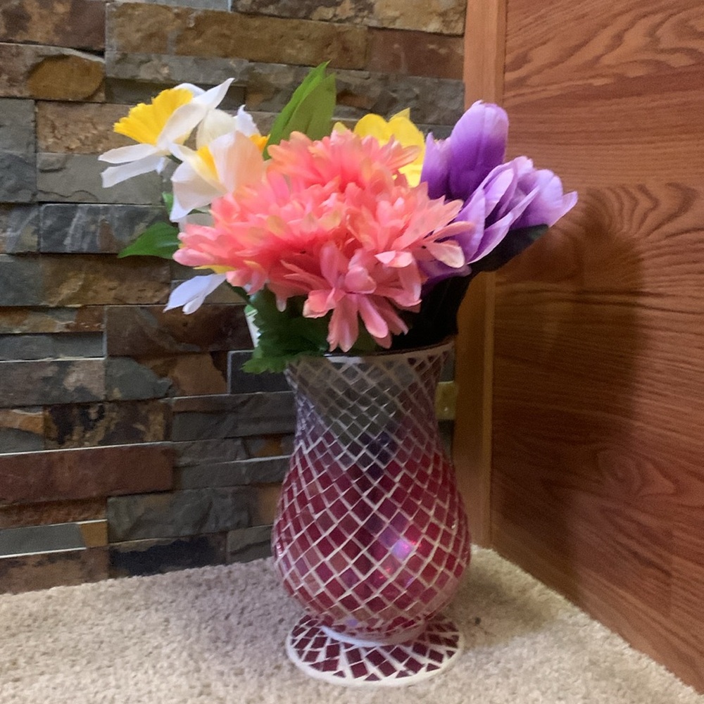 Beautiful Pink mosaic vase